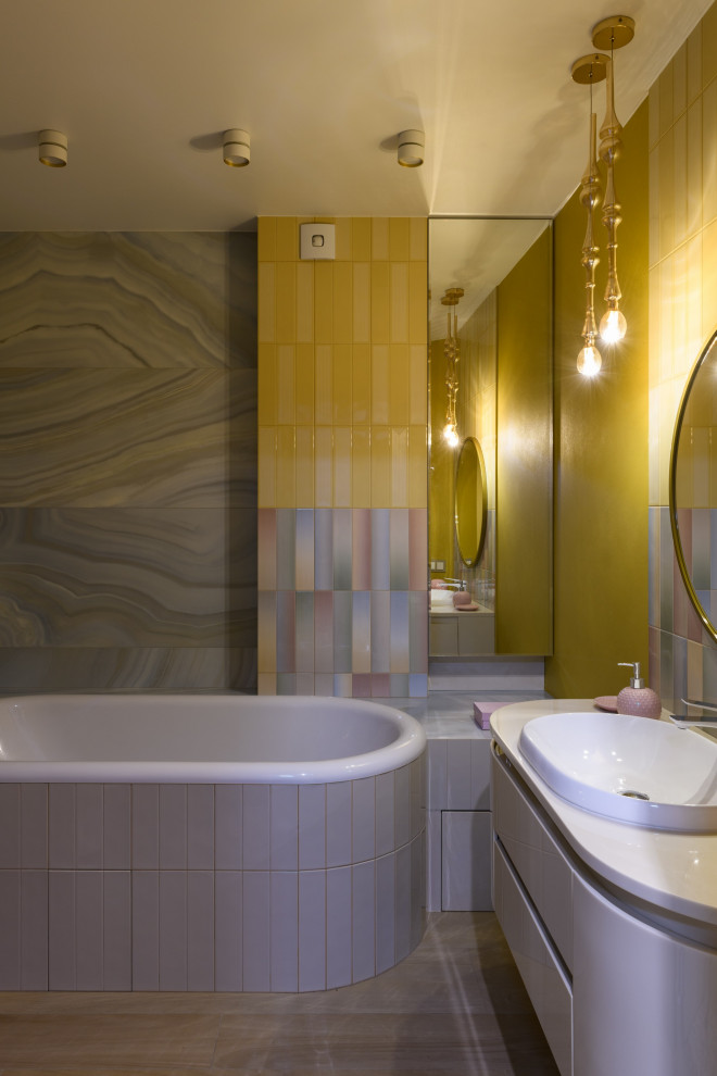 Квартира 100м2, общая кухня столовая и 2-е детские