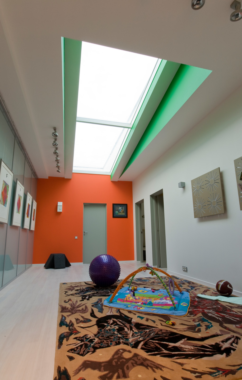 ДОМ В ХОЛМЕ, 450 кв.м.