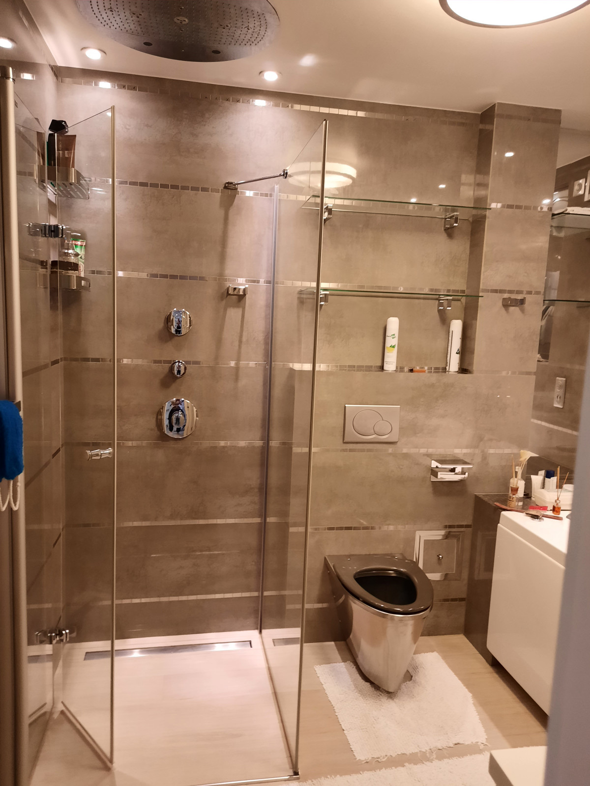 Фактуры,рельефы,свет..продолжение следует)72 кв.метра