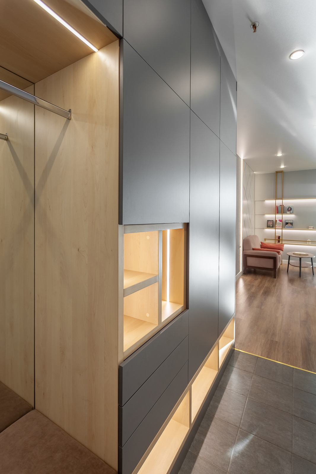 Для придания некоторым изделиям солидности была  использована 32-я плита