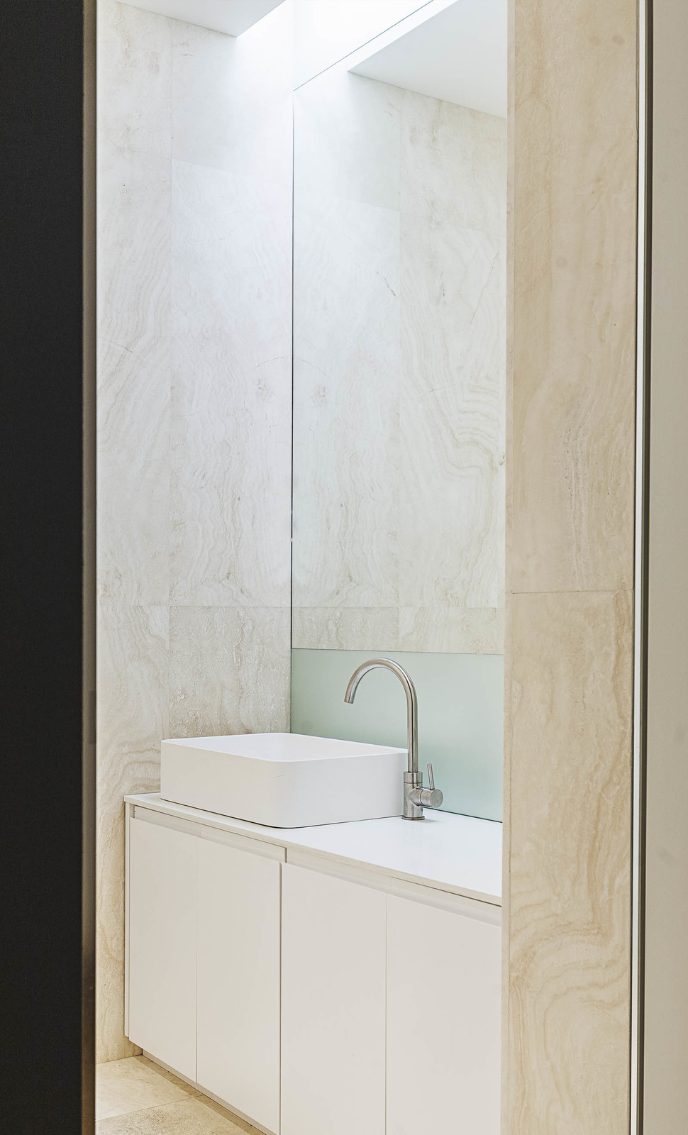 Апартаменты 905