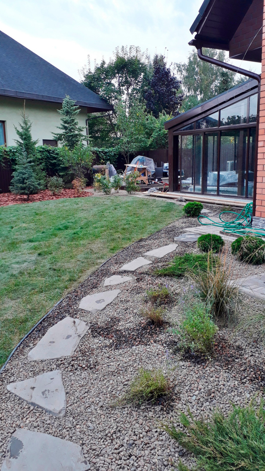 Сад при таунхаусе