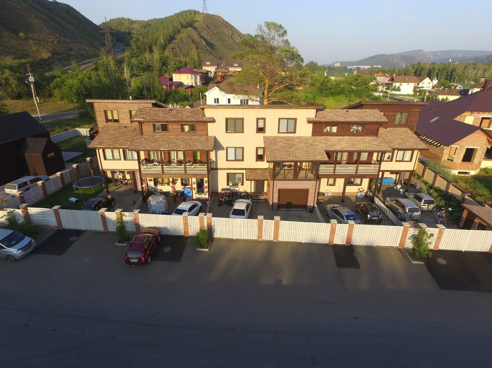 Большой дом на 5 семей 1150 м2