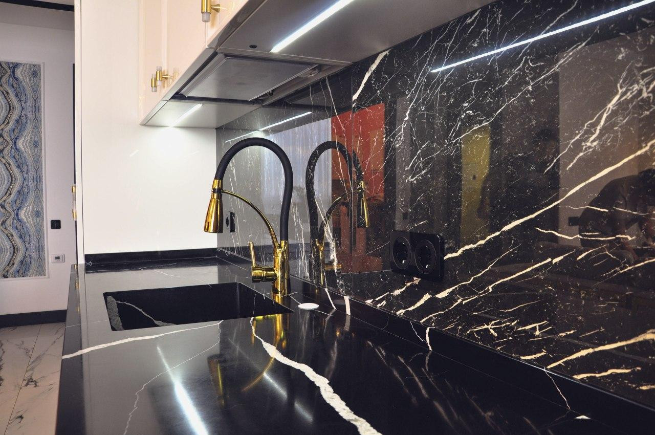 Кухня, подсветка.