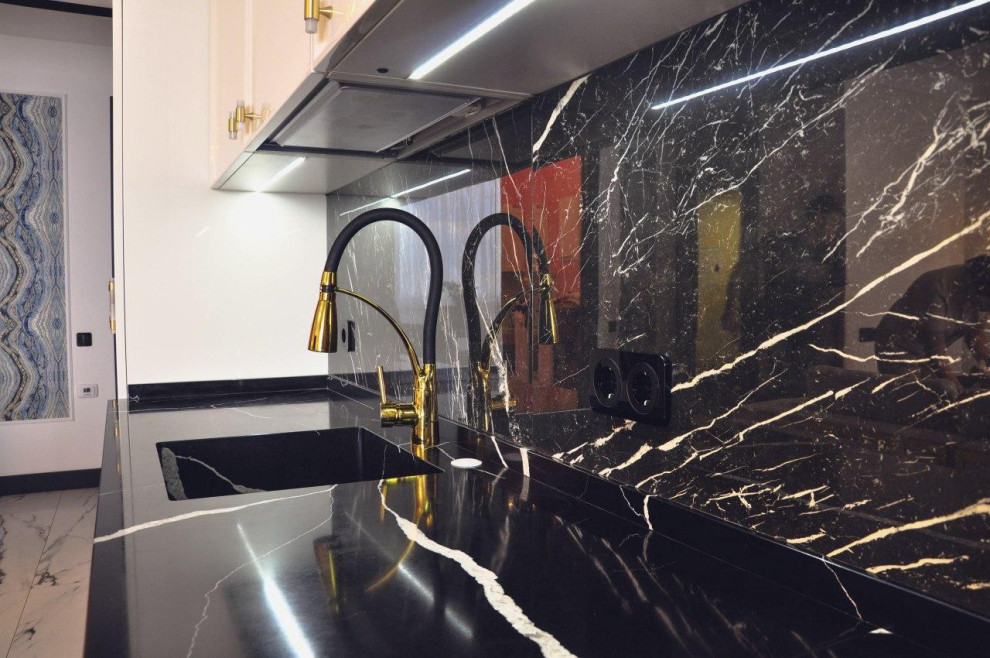 Кухня, подсветка.