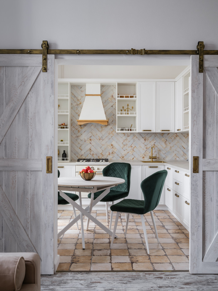 "Ломоносовский"