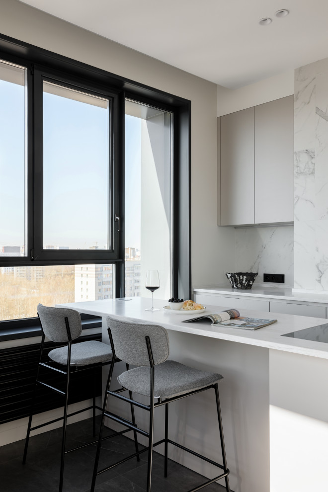 Stylish apartment with masterbedroom and home office