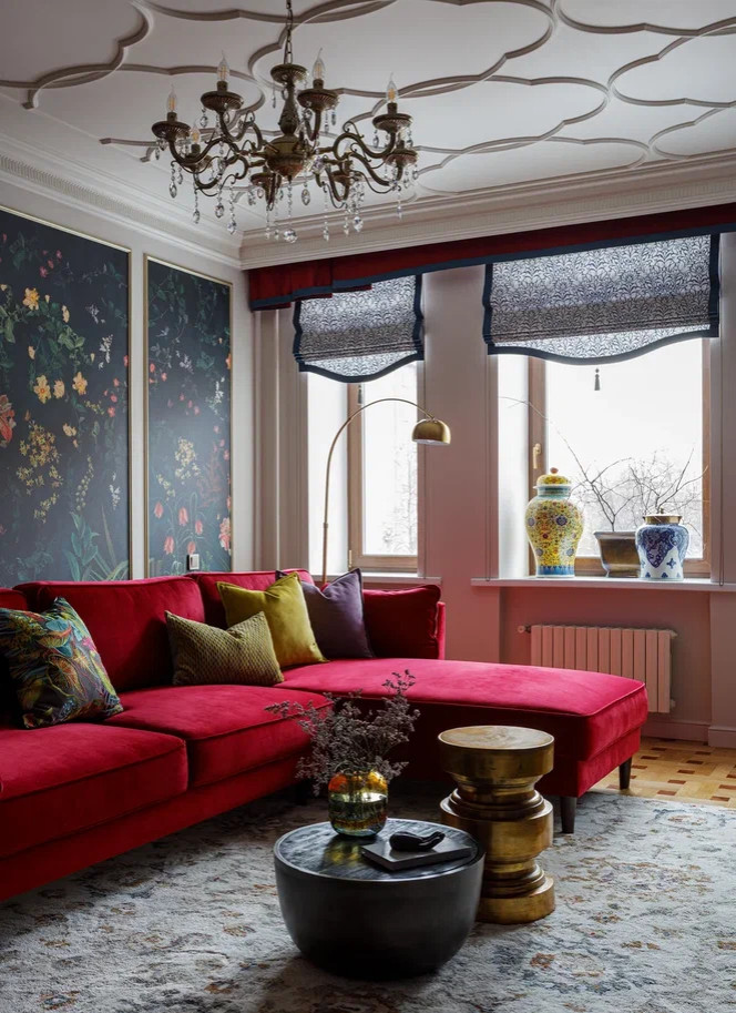 Эффектная квартира с обилием орнаментов для творческой личности