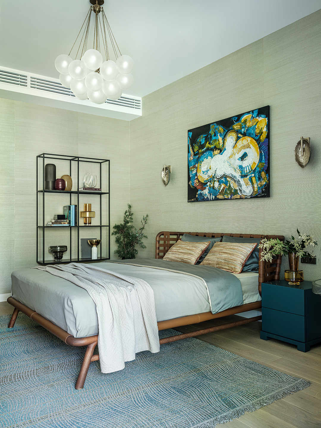 Двухкомнатные апартаменты в премиальном комплексе в Сочи