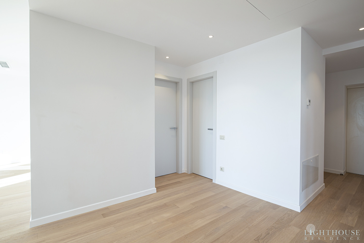 На фоне солнца. Пентхаус в Бухаресте