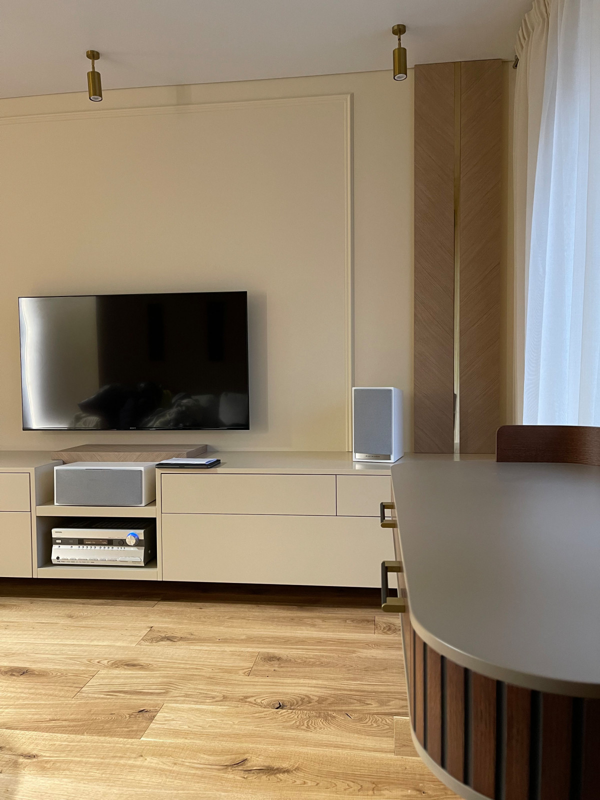 Фрунзенская набережная