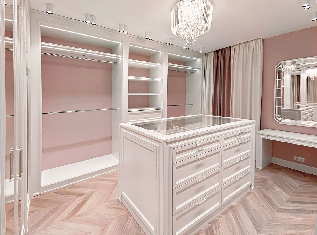 "ул. Академика Пилюгина"