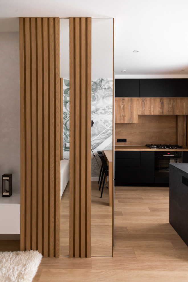 Современный интерьер с казахскими национальными элементами.