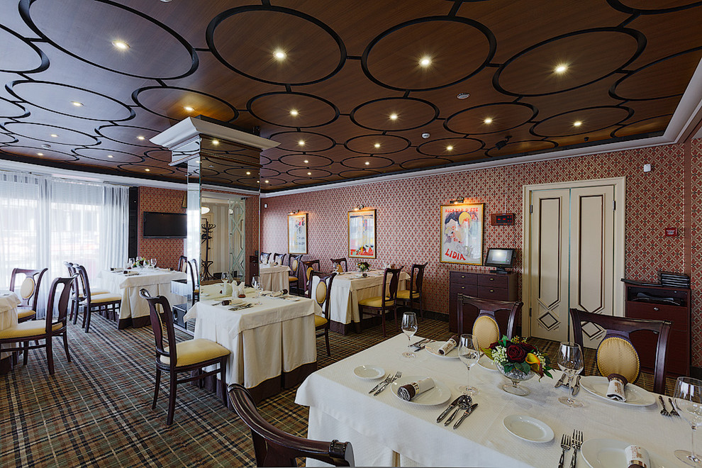 Интерьер кафе "Бристоль" в Казани