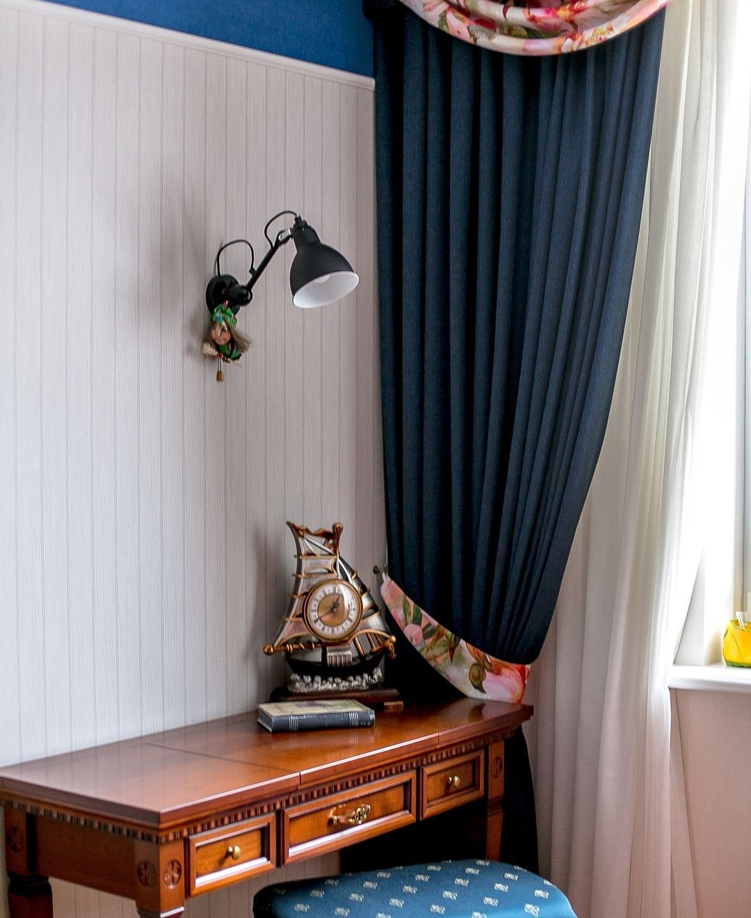 Проект квартиры 2015 года с элементами фольклора