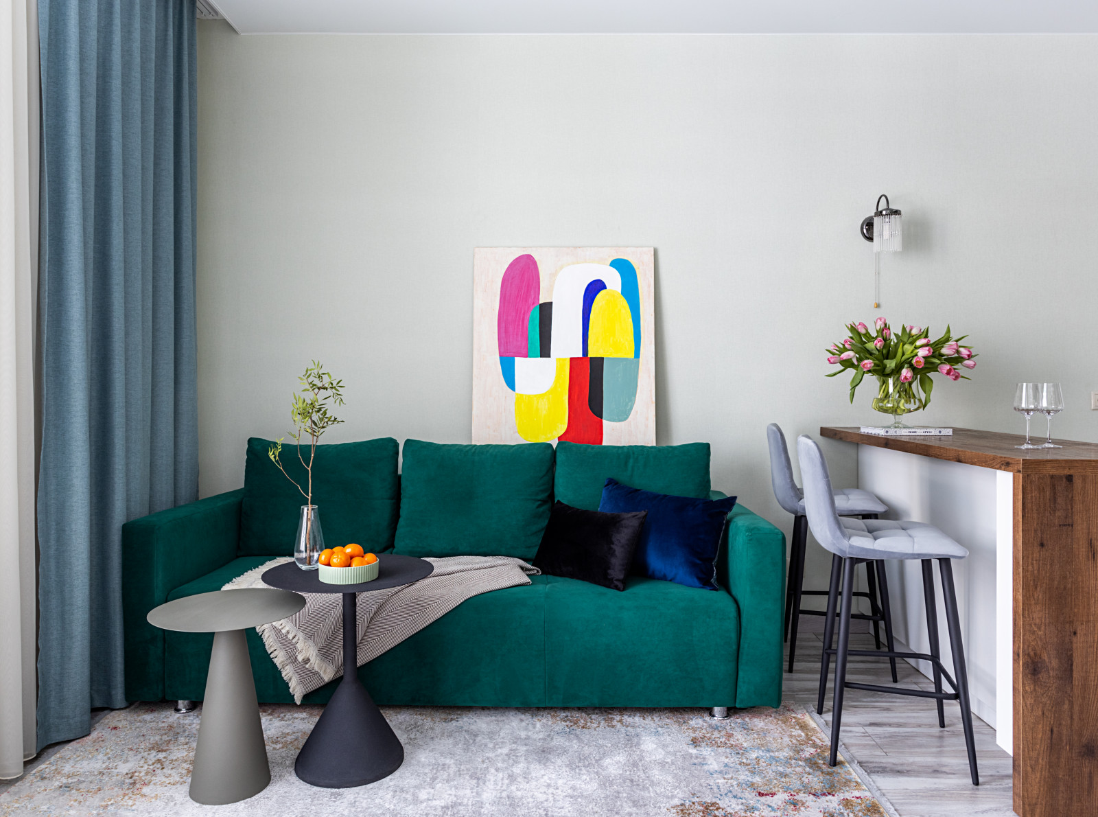 Квартира для молодой девушки