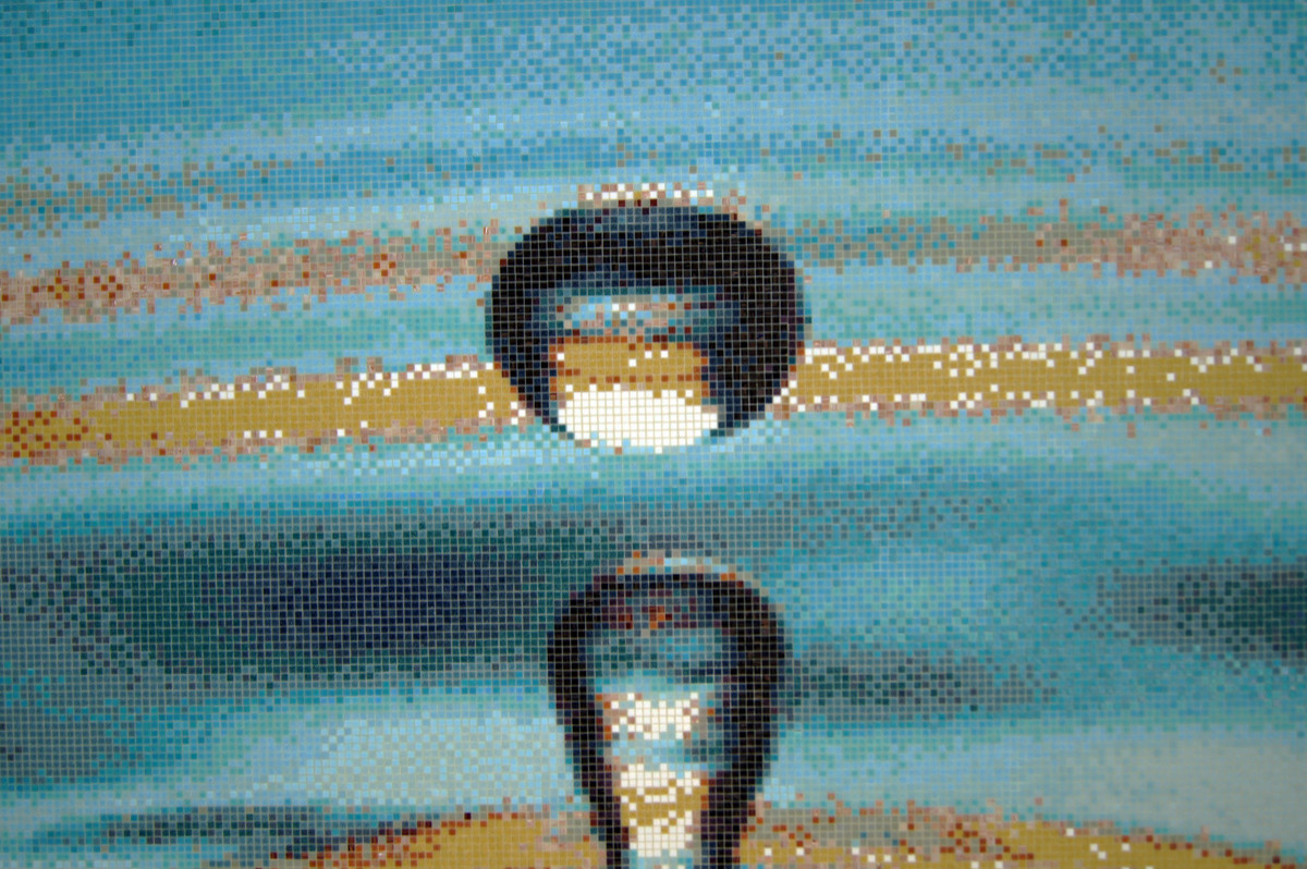 Бассейн с каплей