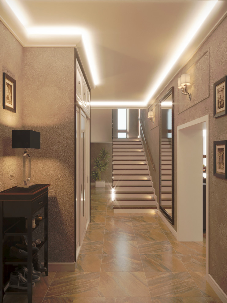 Холл - коридор, лестничный марш