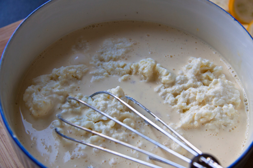 Рецепт: Клафути с кабачками и овечьим сыром