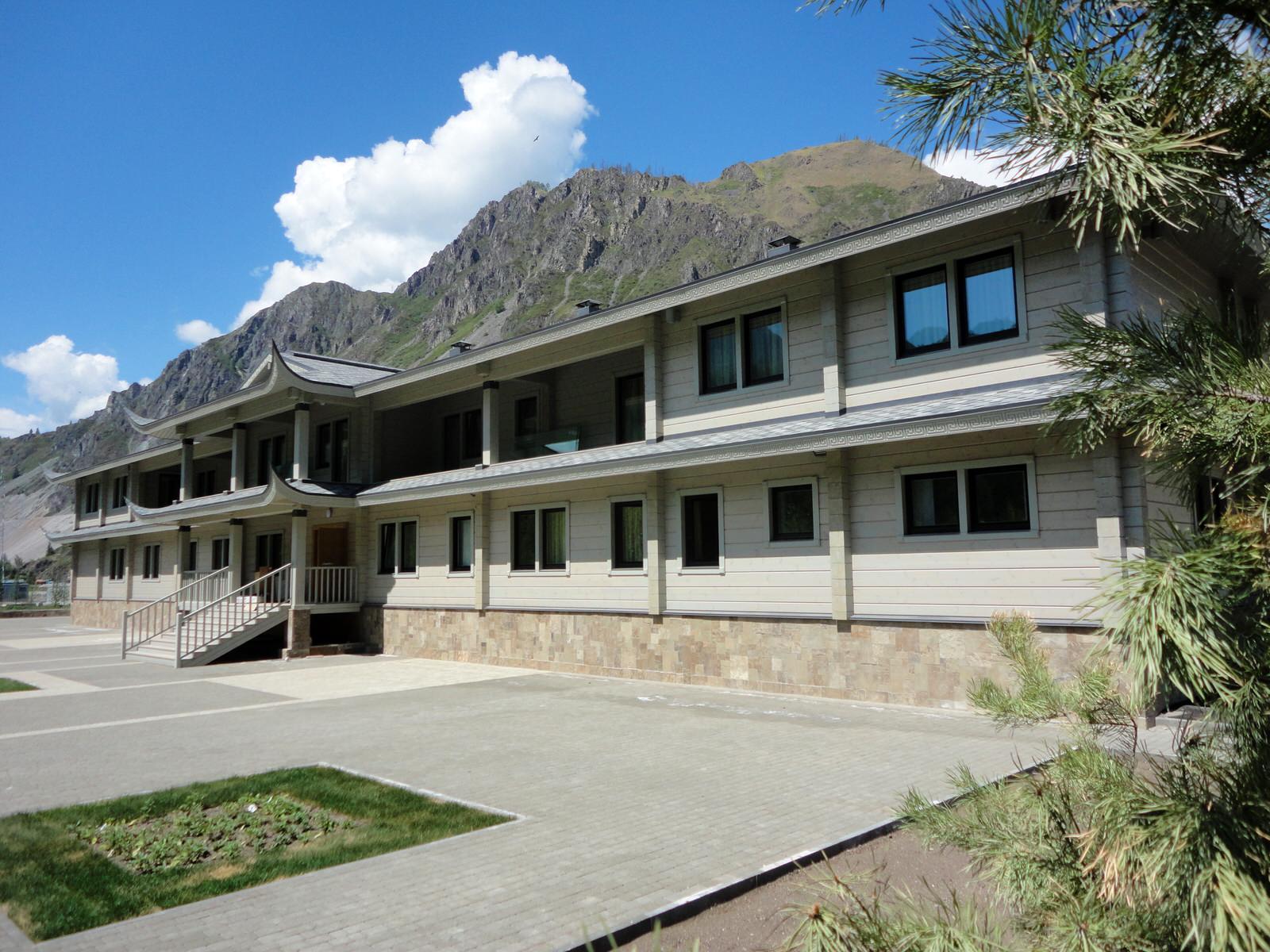 Облицовка фасадов песчаником