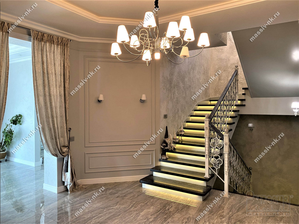 Обложка проекта: Лестница на металлокаркасе с кованым ограждением