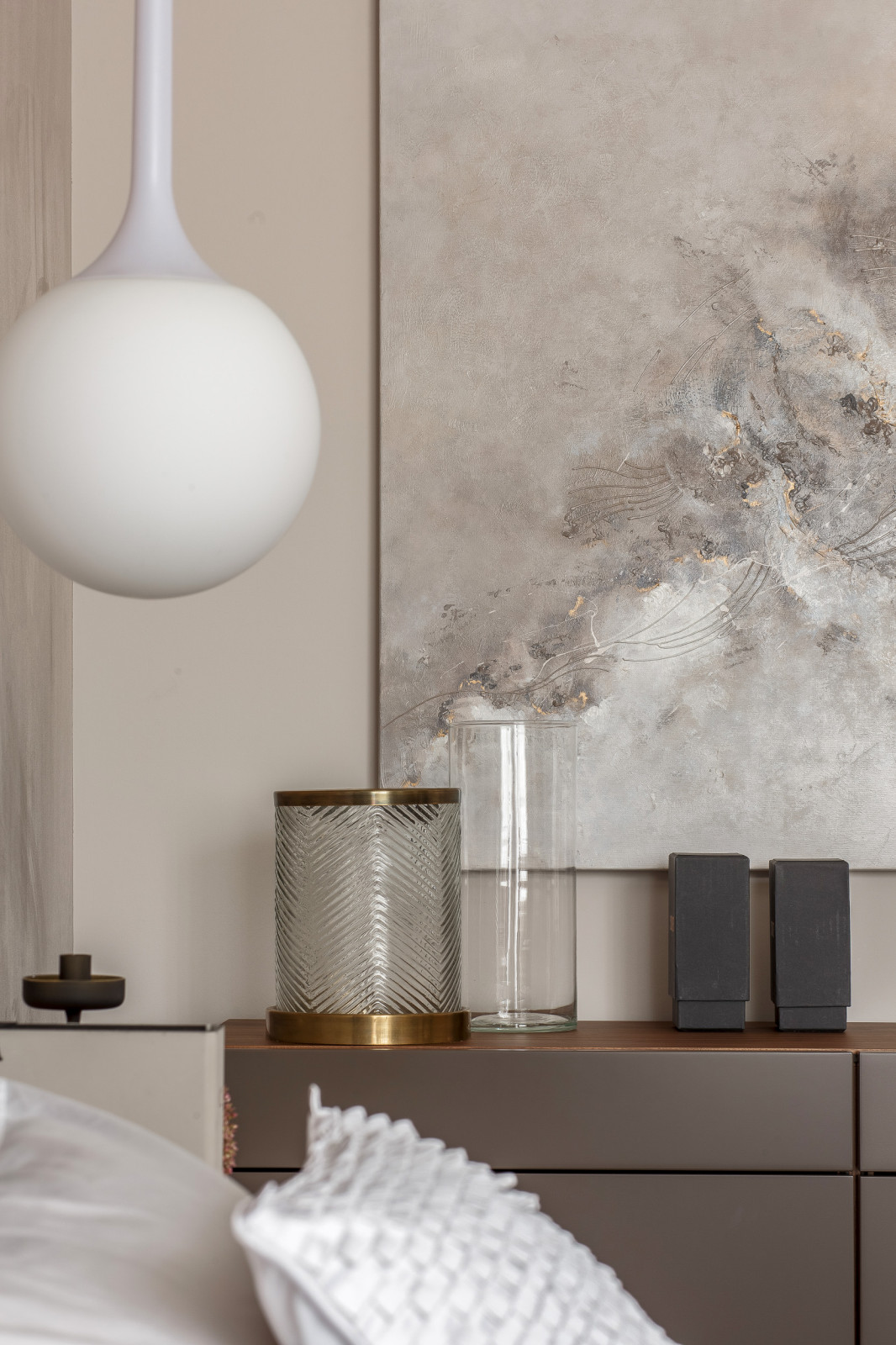 Трехкомнатная квартира в центре Петербурга