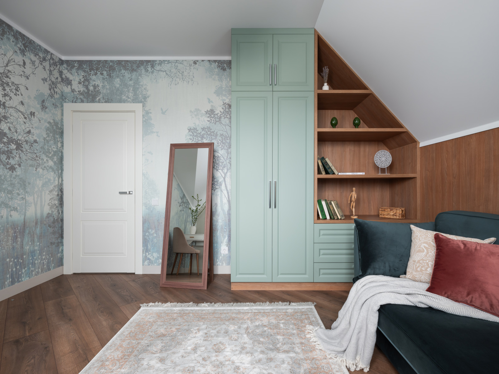 Двухэтажный дом с террасой площадью 170 м²