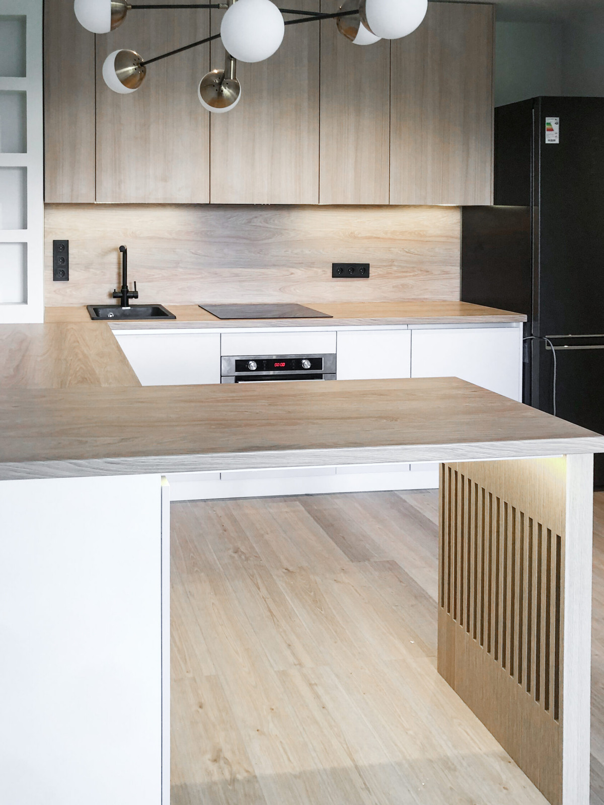 КУХНЯ "МИНДАЛЬ КРАЙОЛА"