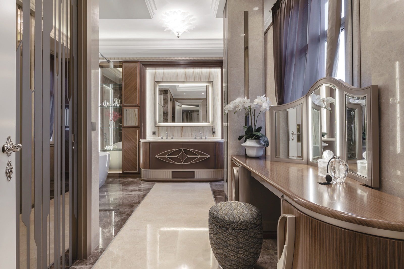 Interior design of a residence on Cote d'Azur. / Интерьер резиденции в Ницце