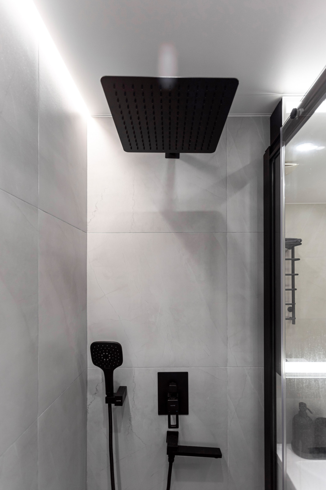 евродвушка в аренду в пятиэтажке рядом с Сити