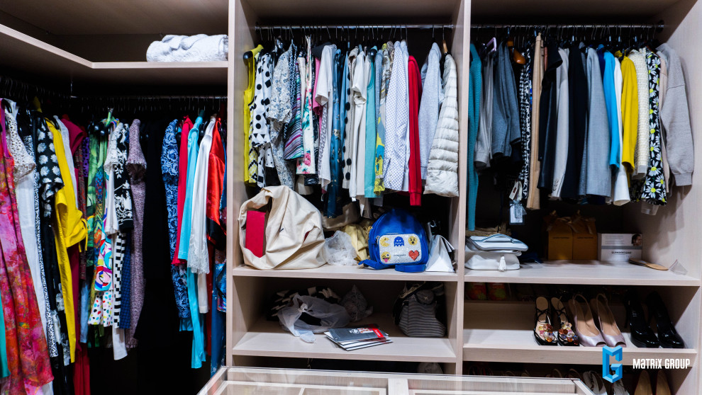 Корпусная мебель для всех жилых зон в ЖК Мономах