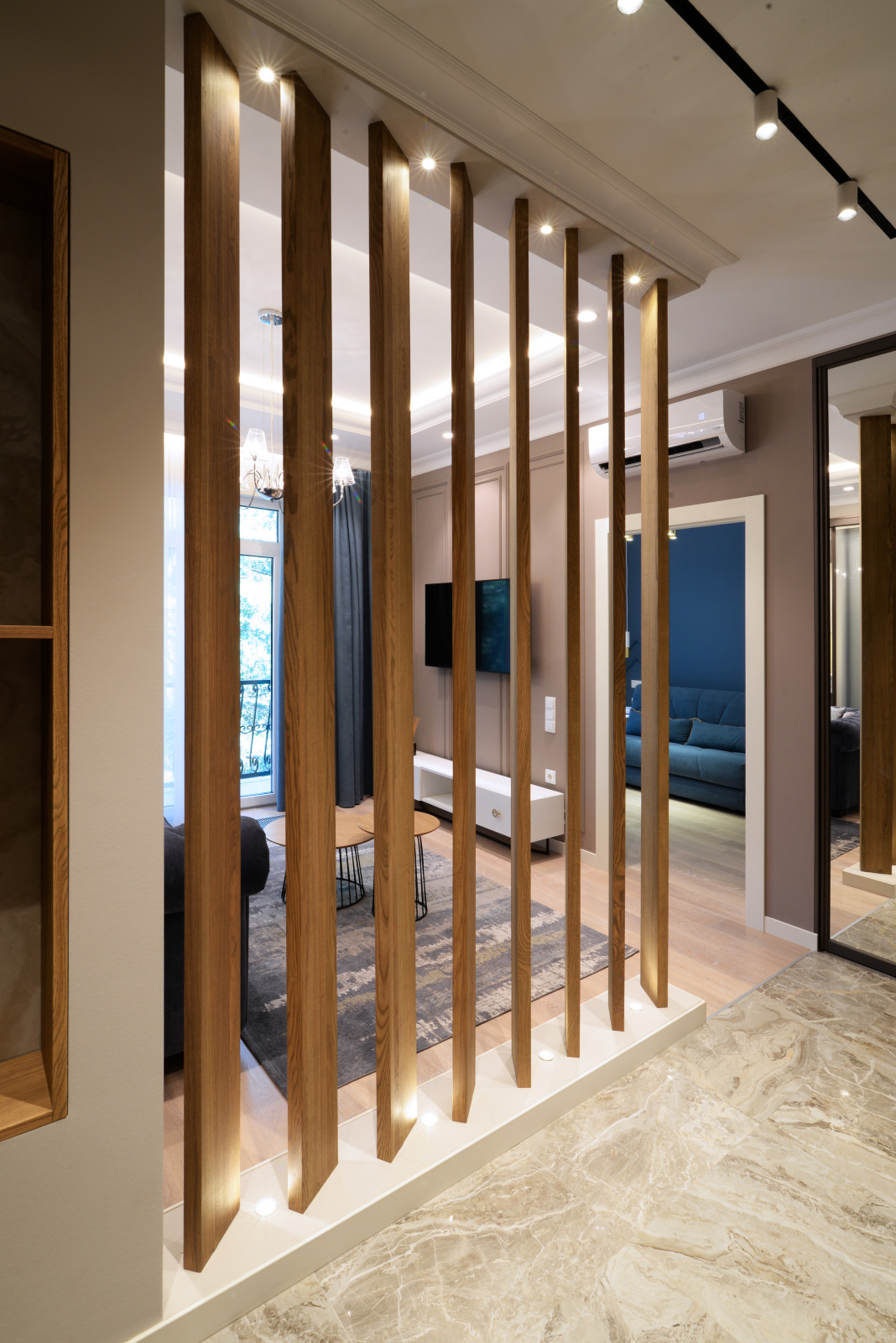 Небольшая квартира в неоклассическом стиле