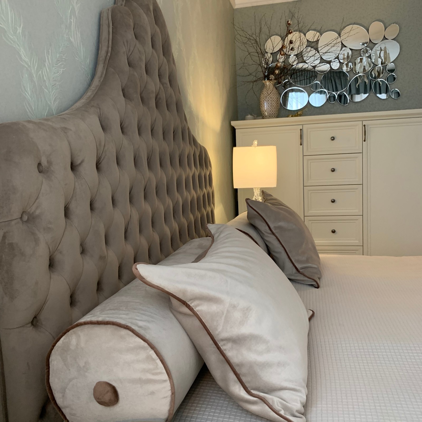 Спальня в неоклассике