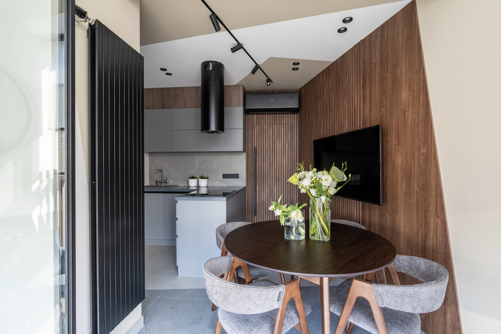 Пятиугольная кухня