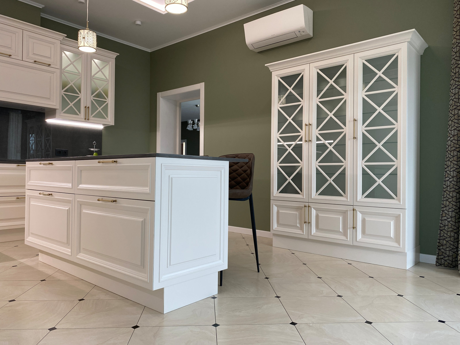 Кухня Беверли. КП Дубрава.