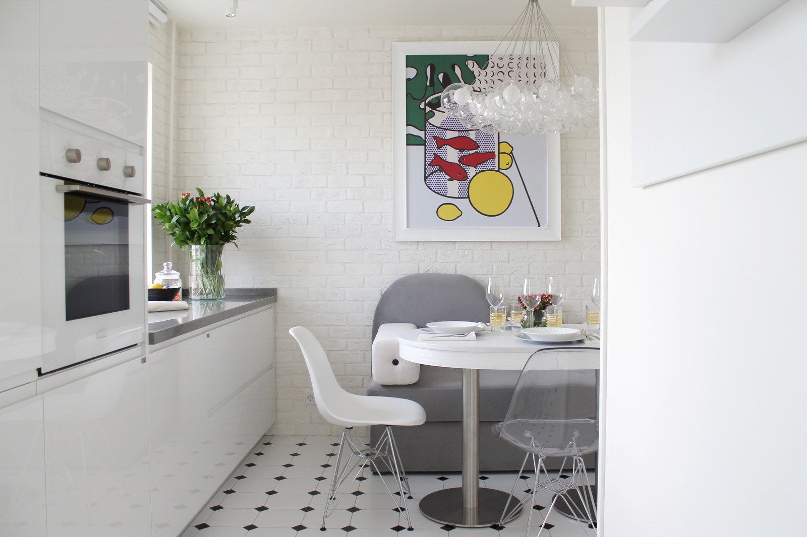 Есть решение: 9 проектов кухни 12 кв.м