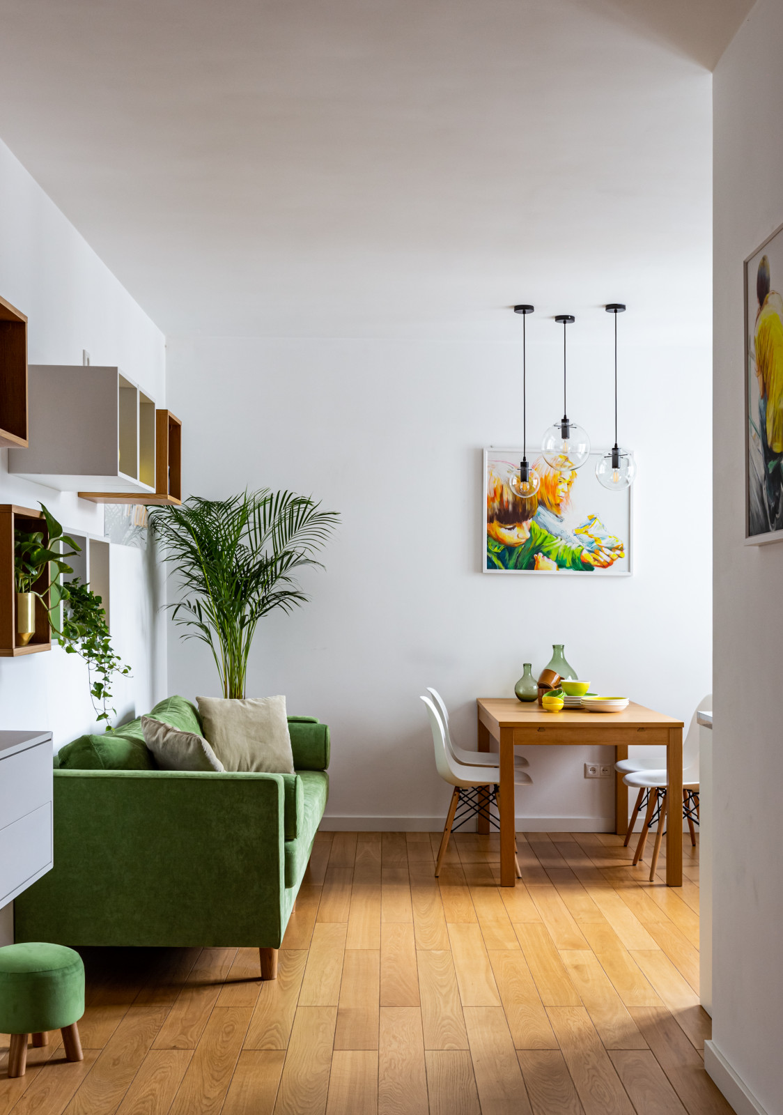 Светлая яркая квартира