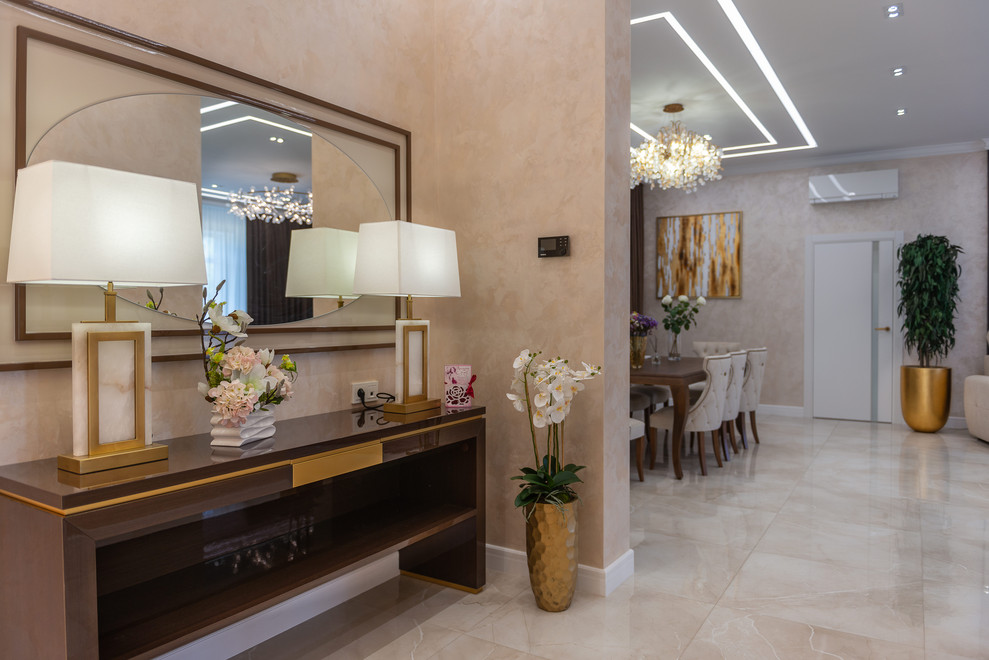 Дом с бассейном