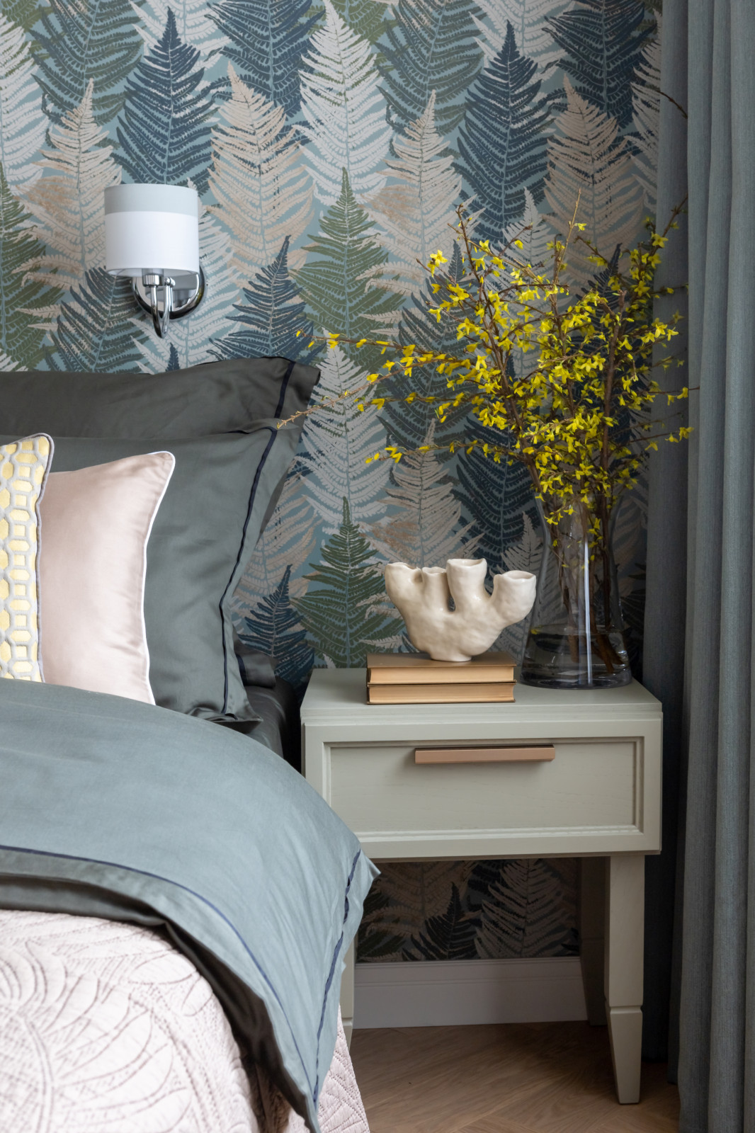 И пусть звучит музыка