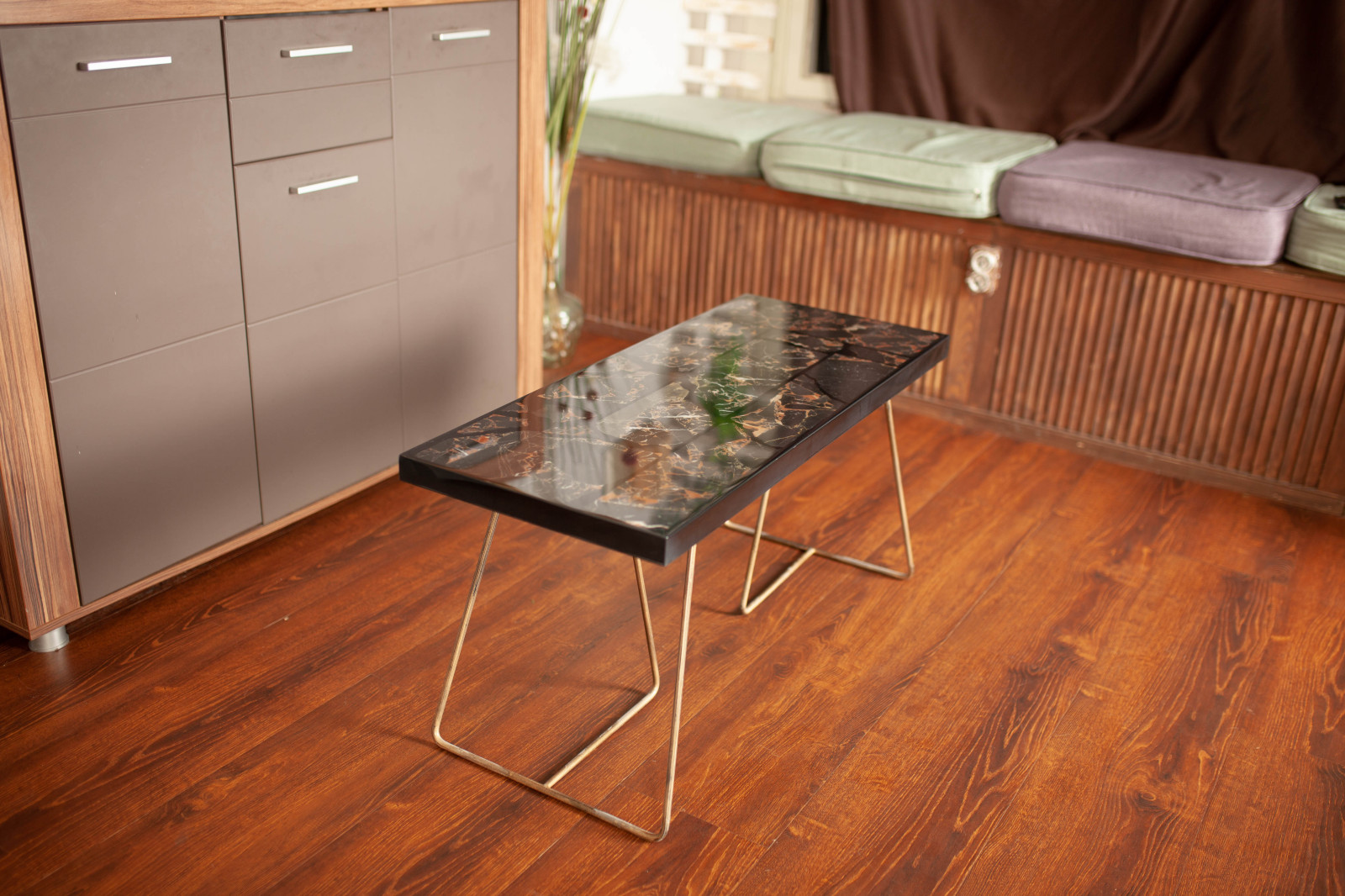 Обложка проекта: Журнальный стол из натурального камня