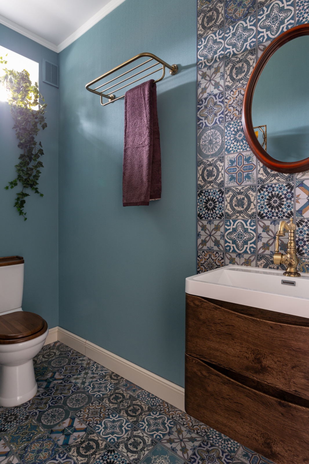 Обложка проекта: ТРОГАТЕЛЬНАЯ ИСТОРИЯ ПЕРЕВОПЛОЩЕНИЯ