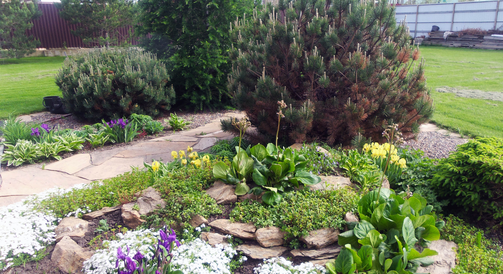 Миниатюрная декоративная композиция