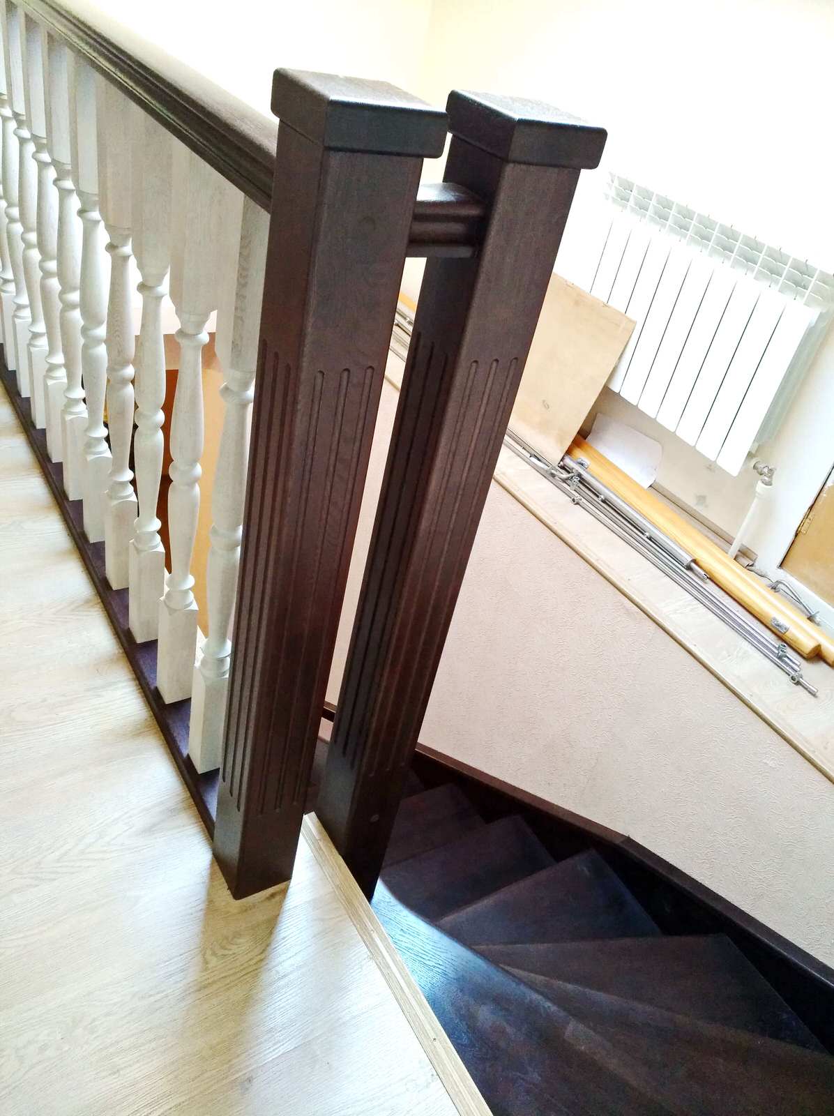 Лестница из дуба, обшивка каркаса