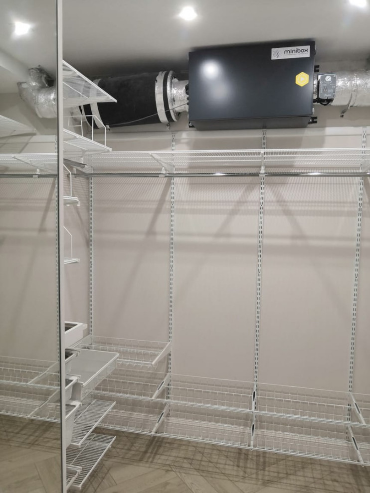 Обложка проекта: УГЛОВАЯ БЕЛАЯ ГАРДЕРОБНАЯ