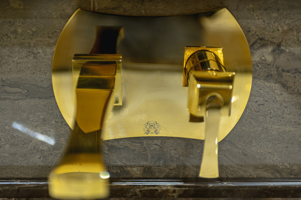 ЖК ЗАЗЕРКАЛЬЕ 407