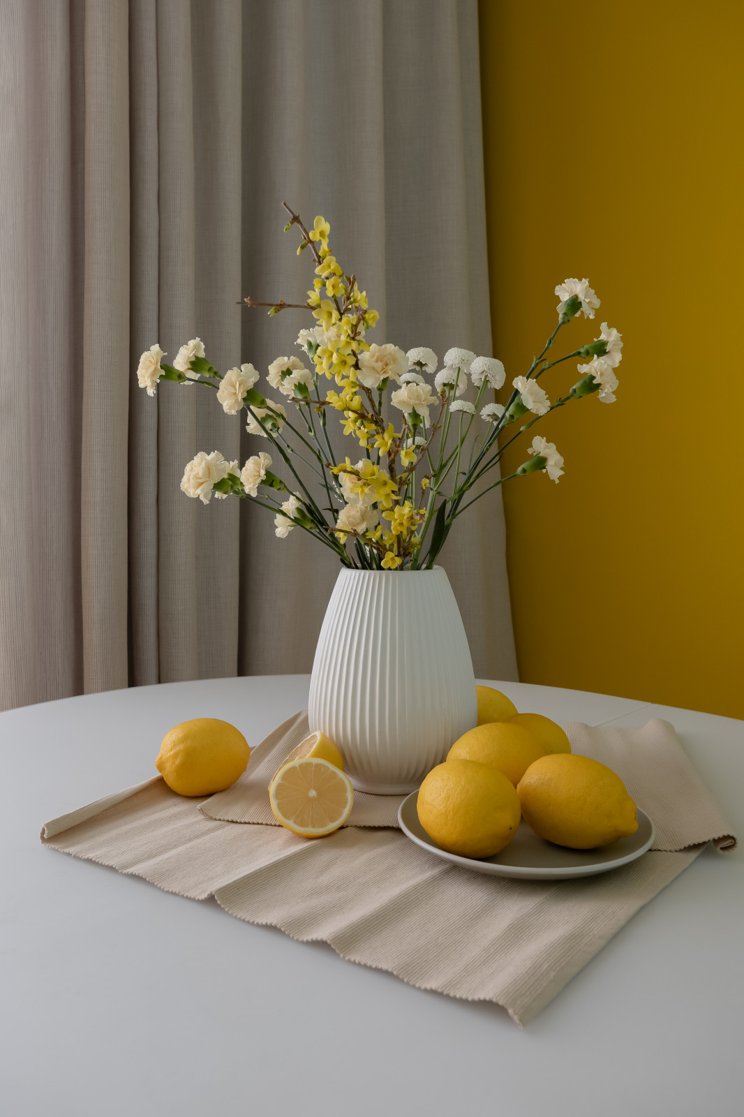 Реализованный проект яркой квартиры в ЖК "Мичурин"