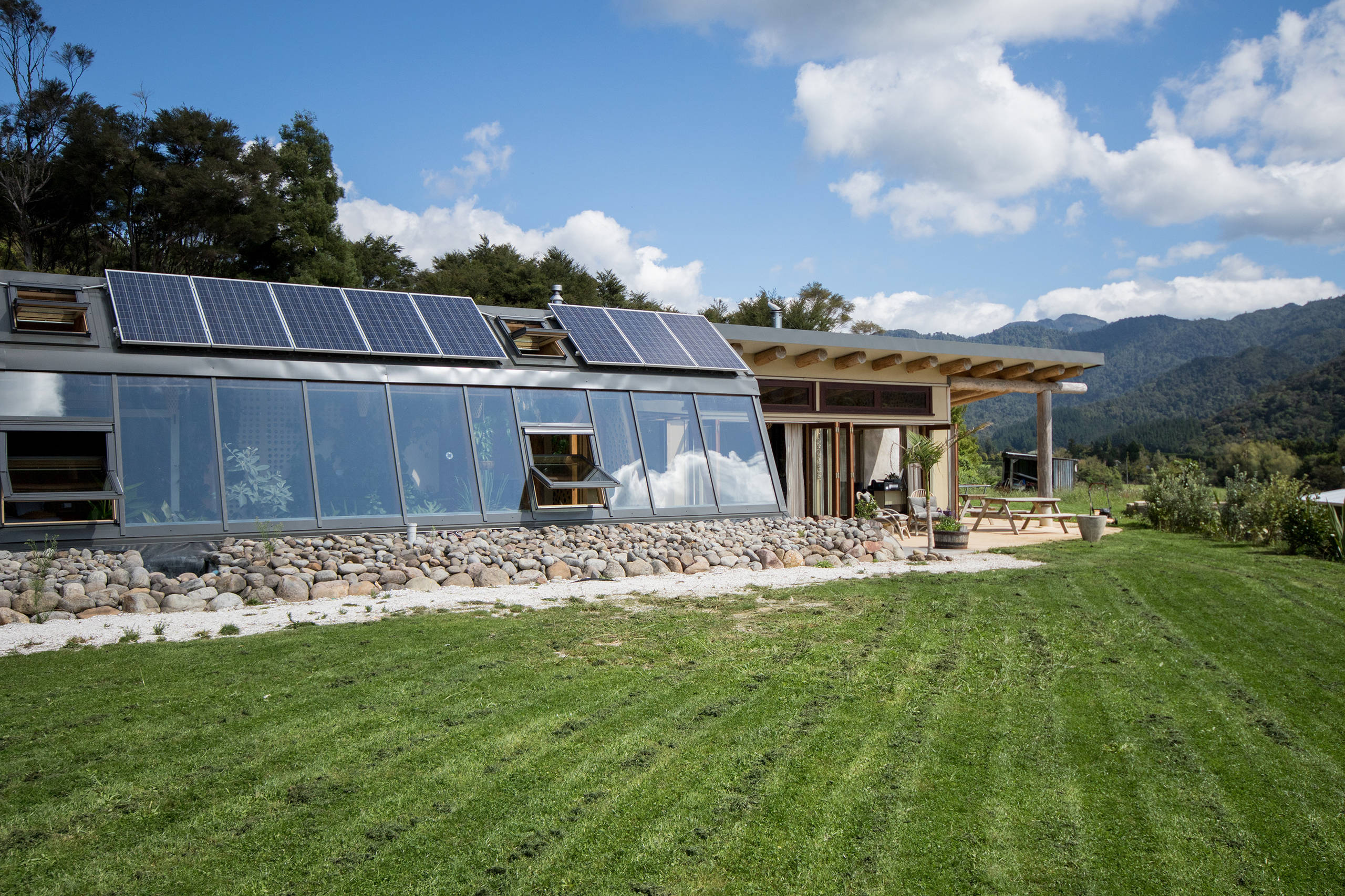 Houzz Новая Зеландия: Экодом, который строили по СНИПаМ