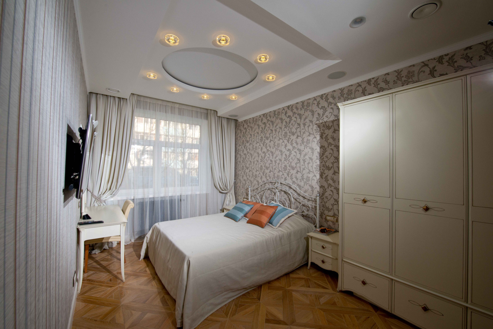 Анна Брусникина