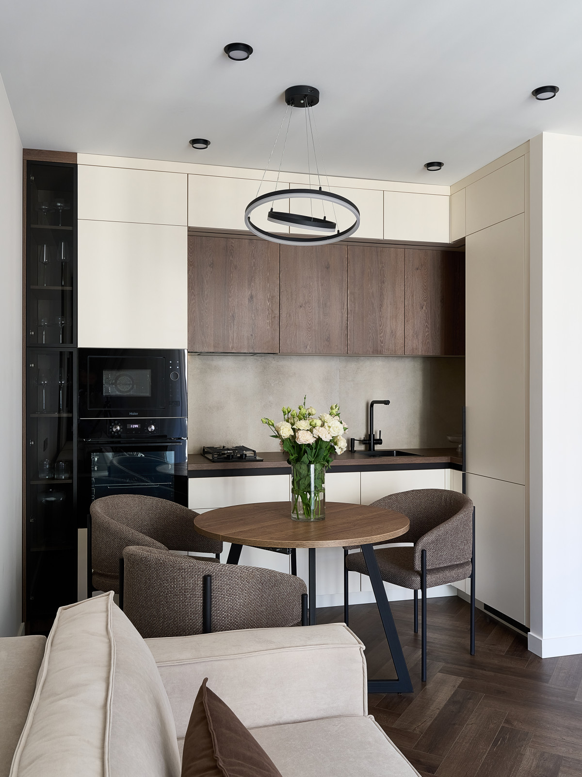 Квартира по дизайн-проекту студии 9.10 interior. Санкт-Петербург