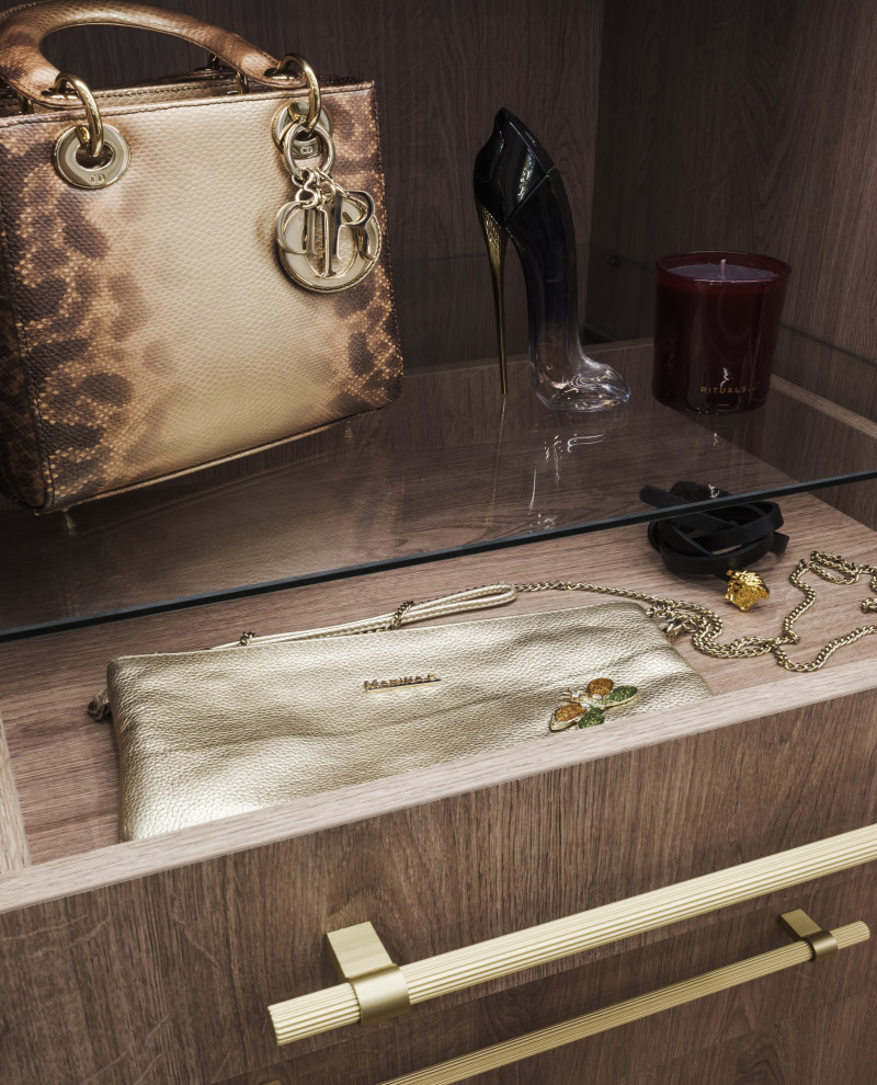 Реализация современной четырехкомнатной квартиры площадью 170 м²